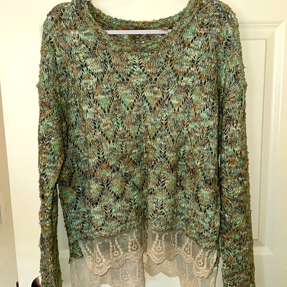 BKE sweater